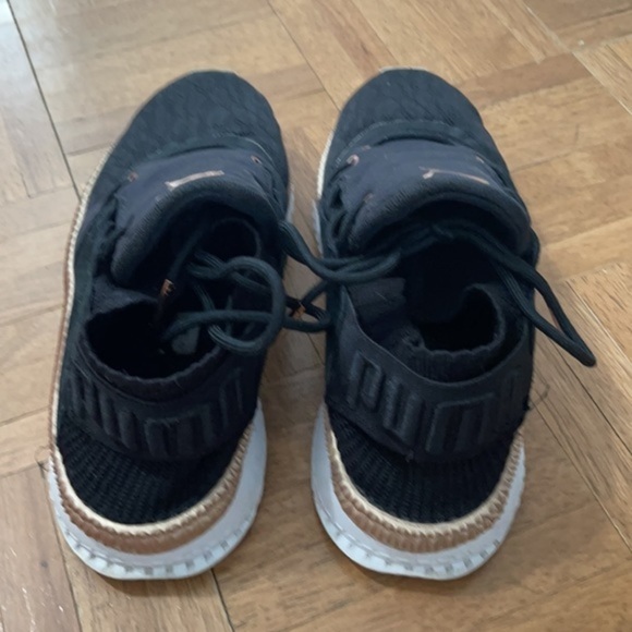 Puma Black Lace Sneakers - Picture 2 of 5